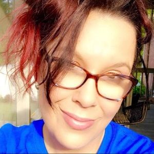 Meet your Posher, Angelia